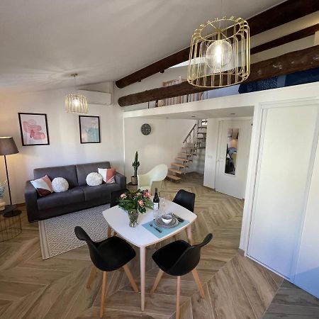Nice Renting - Massena - Loft - Heart Of Vieil Antibes - The Market With Sea View Dış mekan fotoğraf