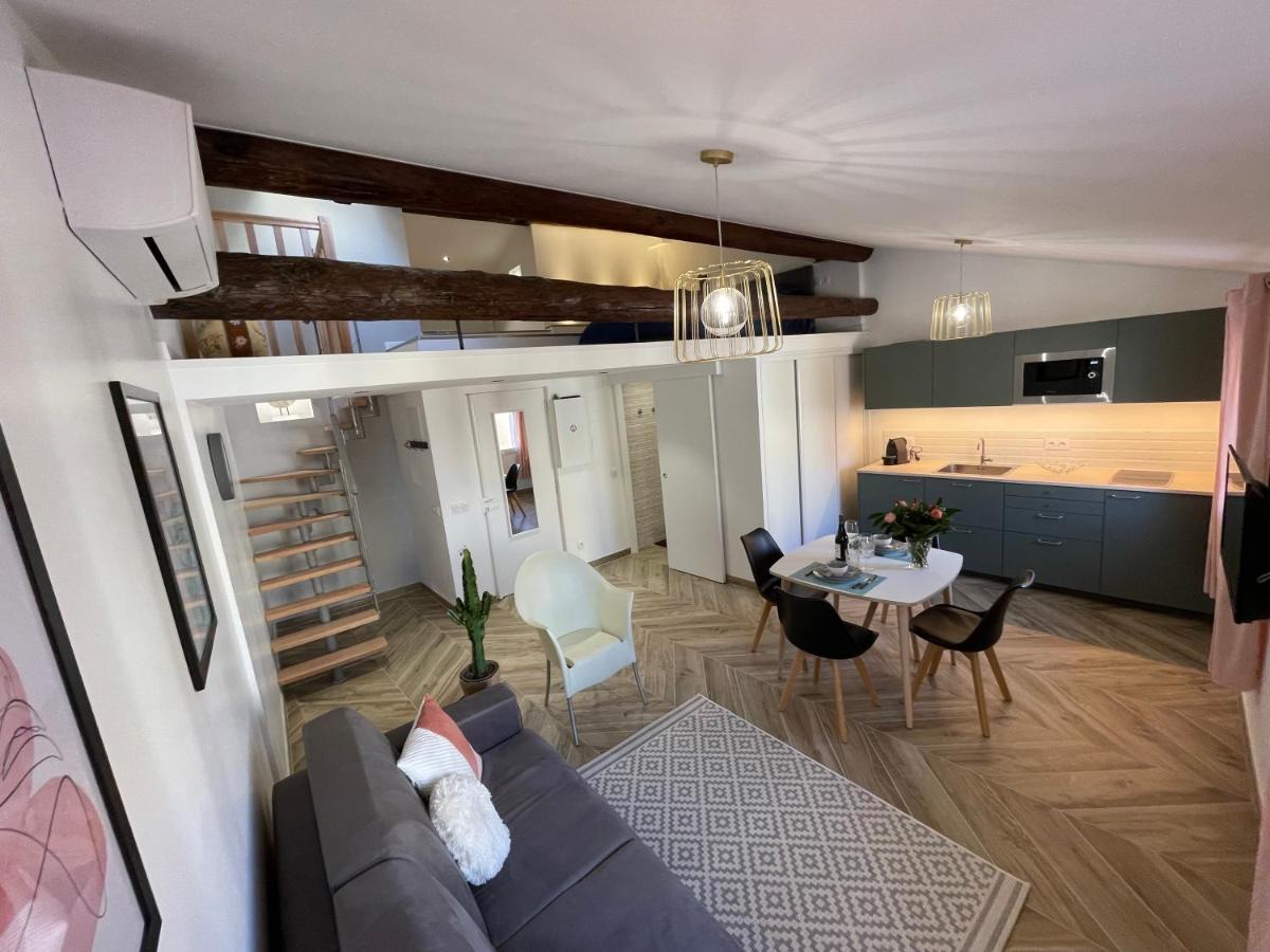 Nice Renting - Massena - Loft - Heart Of Vieil Antibes - The Market With Sea View Dış mekan fotoğraf